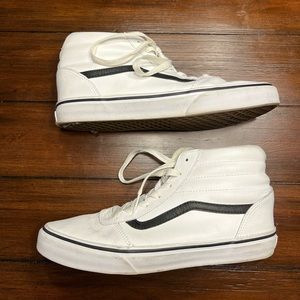 Vans sz. 7 in youth fit a woman’s 8.5